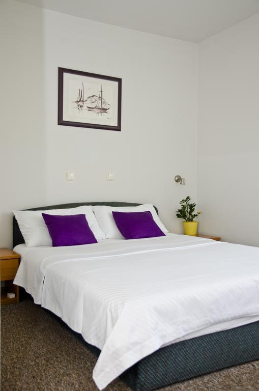 Hotel Fala ซาเกร็บ ห้อง รูปภาพ