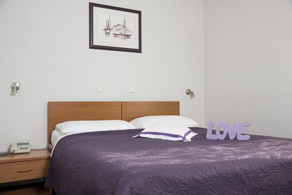 Hotel Fala ซาเกร็บ ภายนอก รูปภาพ