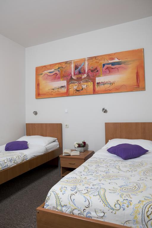 Hotel Fala ซาเกร็บ ภายนอก รูปภาพ