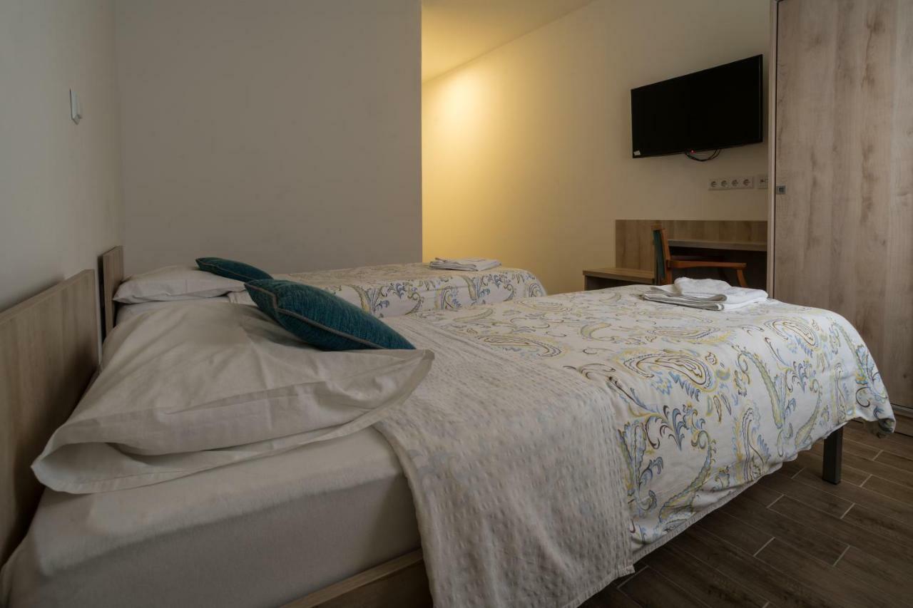 Hotel Fala ซาเกร็บ ภายนอก รูปภาพ