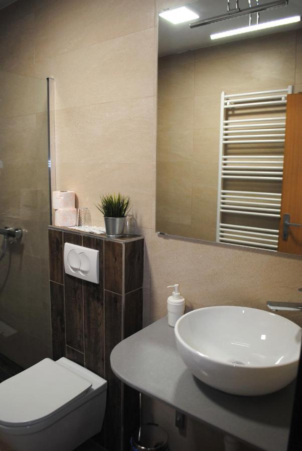 Hotel Fala ซาเกร็บ ภายนอก รูปภาพ